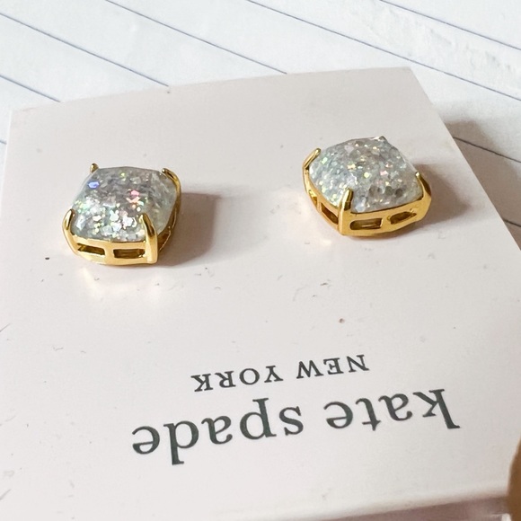 Kate Spade Earrings Studded Sparkle NWT - Picture 2 of 6